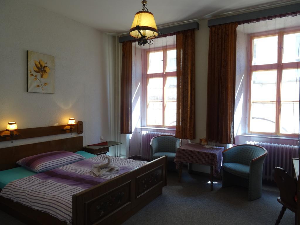 Gl Hotel Trutnov Buitenkant foto