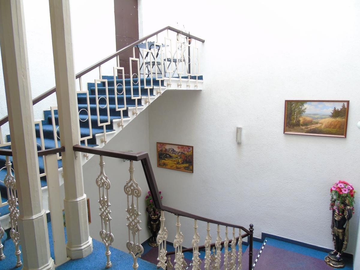 Gl Hotel Trutnov Buitenkant foto