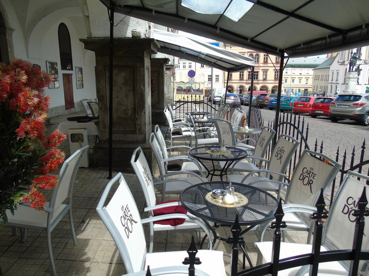 Gl Hotel Trutnov Buitenkant foto