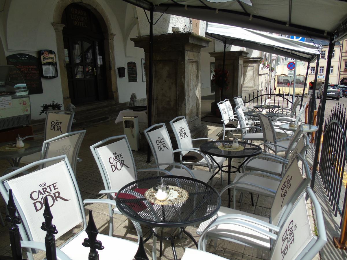 Gl Hotel Trutnov Buitenkant foto